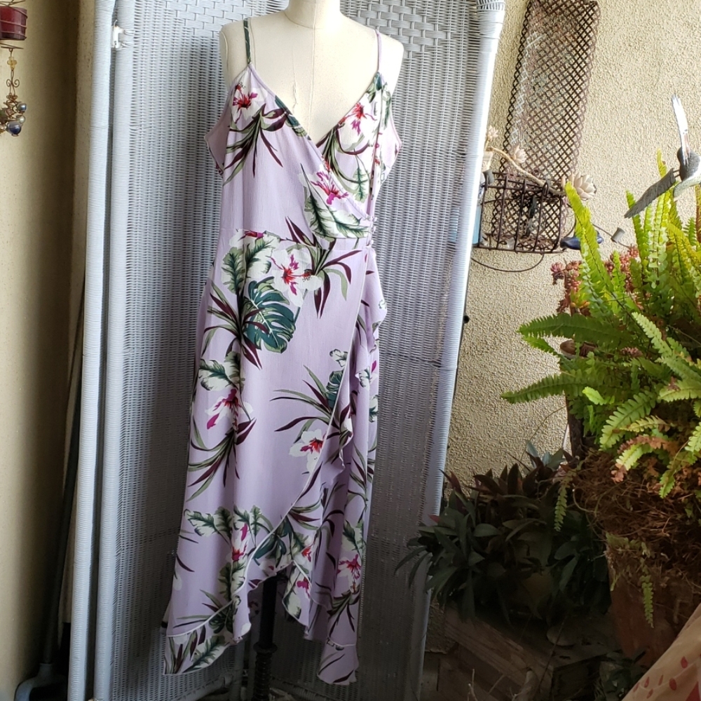 Jennifer  López  tropical sundress